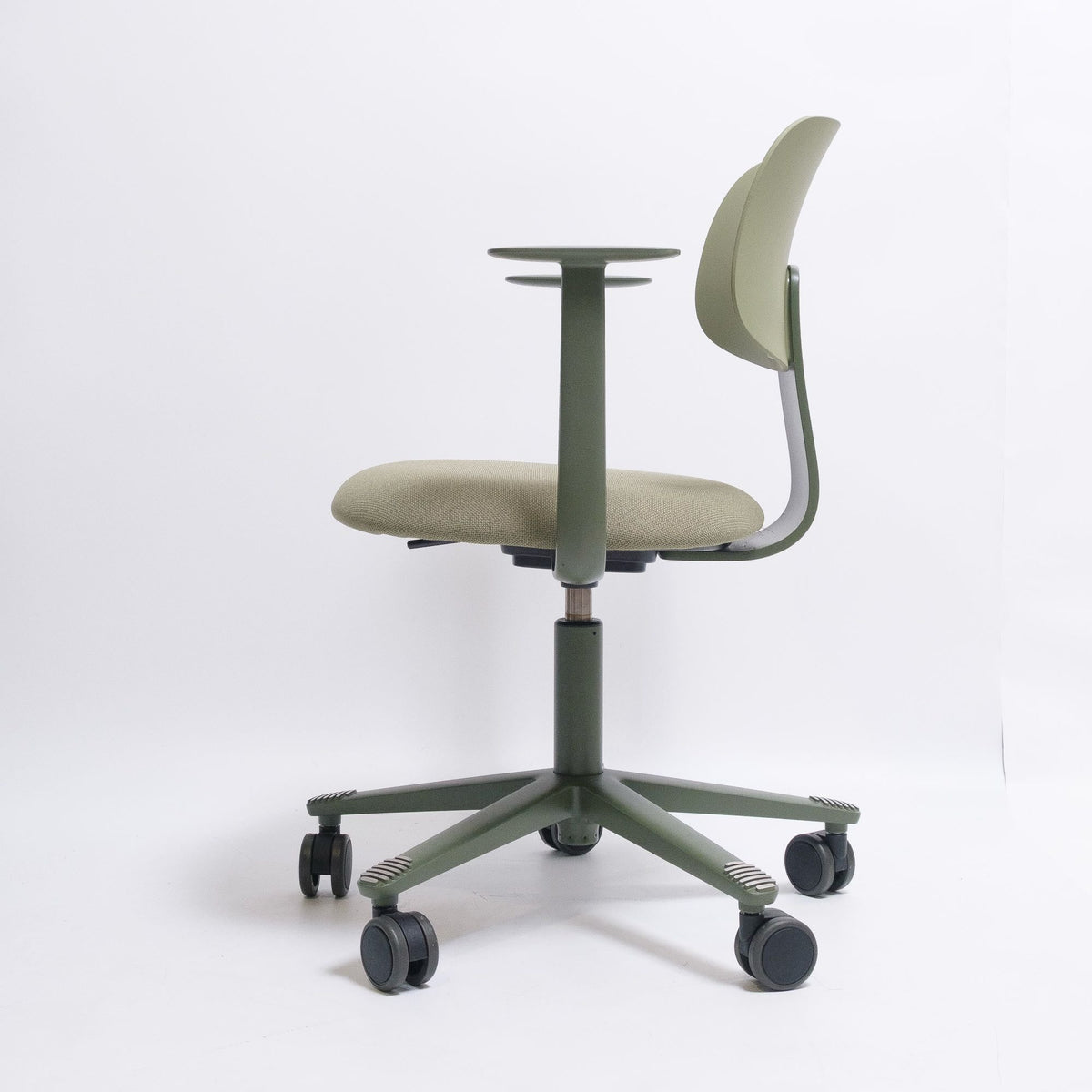 refurbished | HÅG TION 2140 Ergonomic Chair with Armrest, green