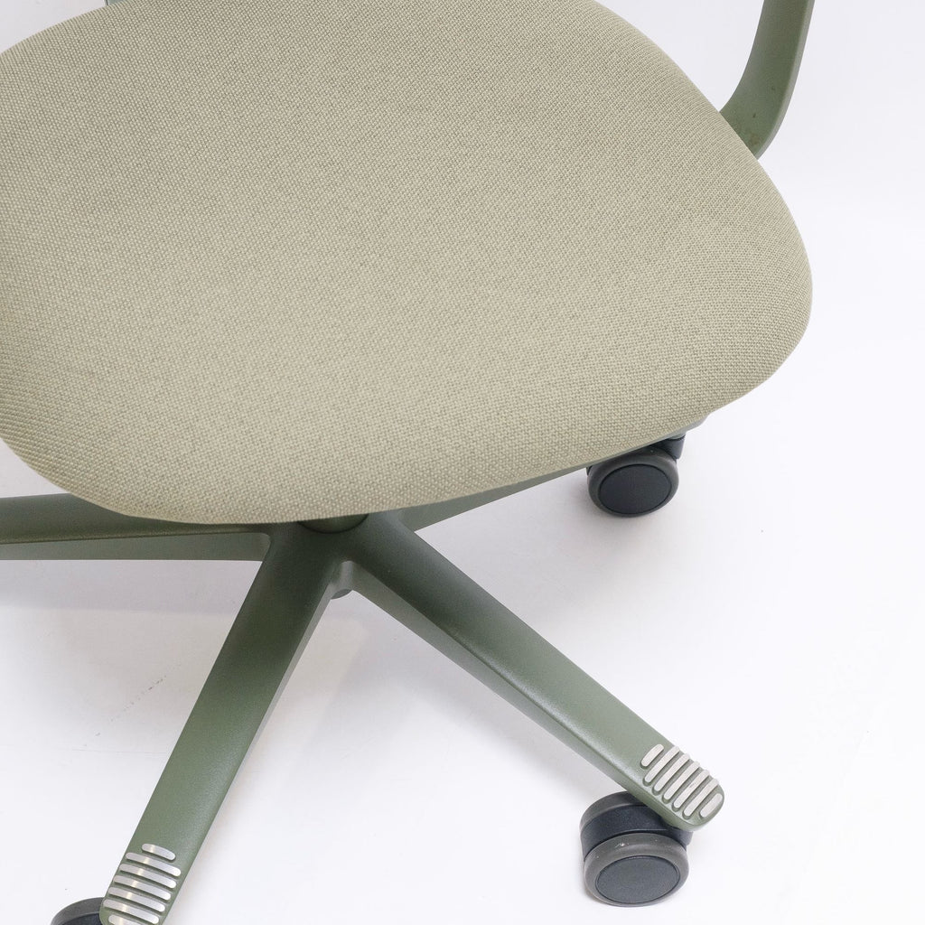 refurbished | HÅG TION 2140 Ergonomic Chair with Armrest, green